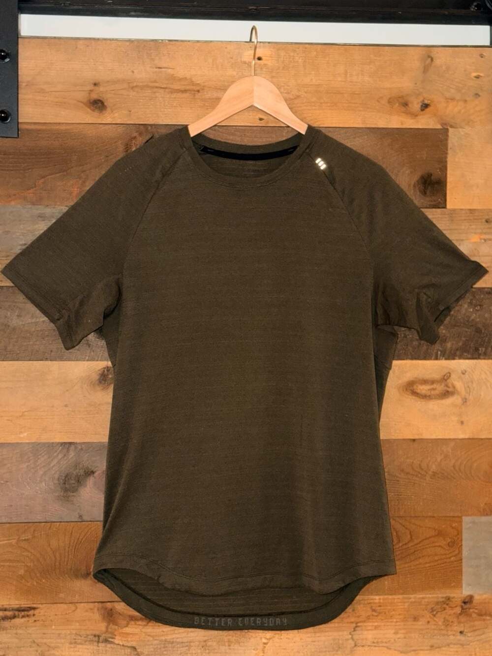 Lululemon Metal Vent Tech Short Sleeve Shirt Size L Olive Green 0873
